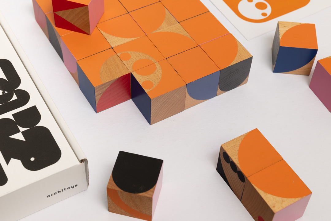 Wooden blocks forming a sloth